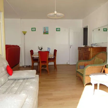 Apartment Detroit Gilles Croix De Vie